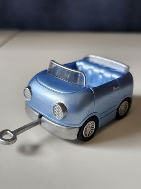 L.O.L. Surprise! Cozy Coupe Ride in Little Tikes Blue